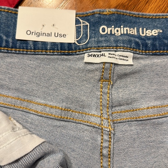 Original Use-distressed light wash,Jeremy,regular fit with slim taper & … - Picture 11 of 12